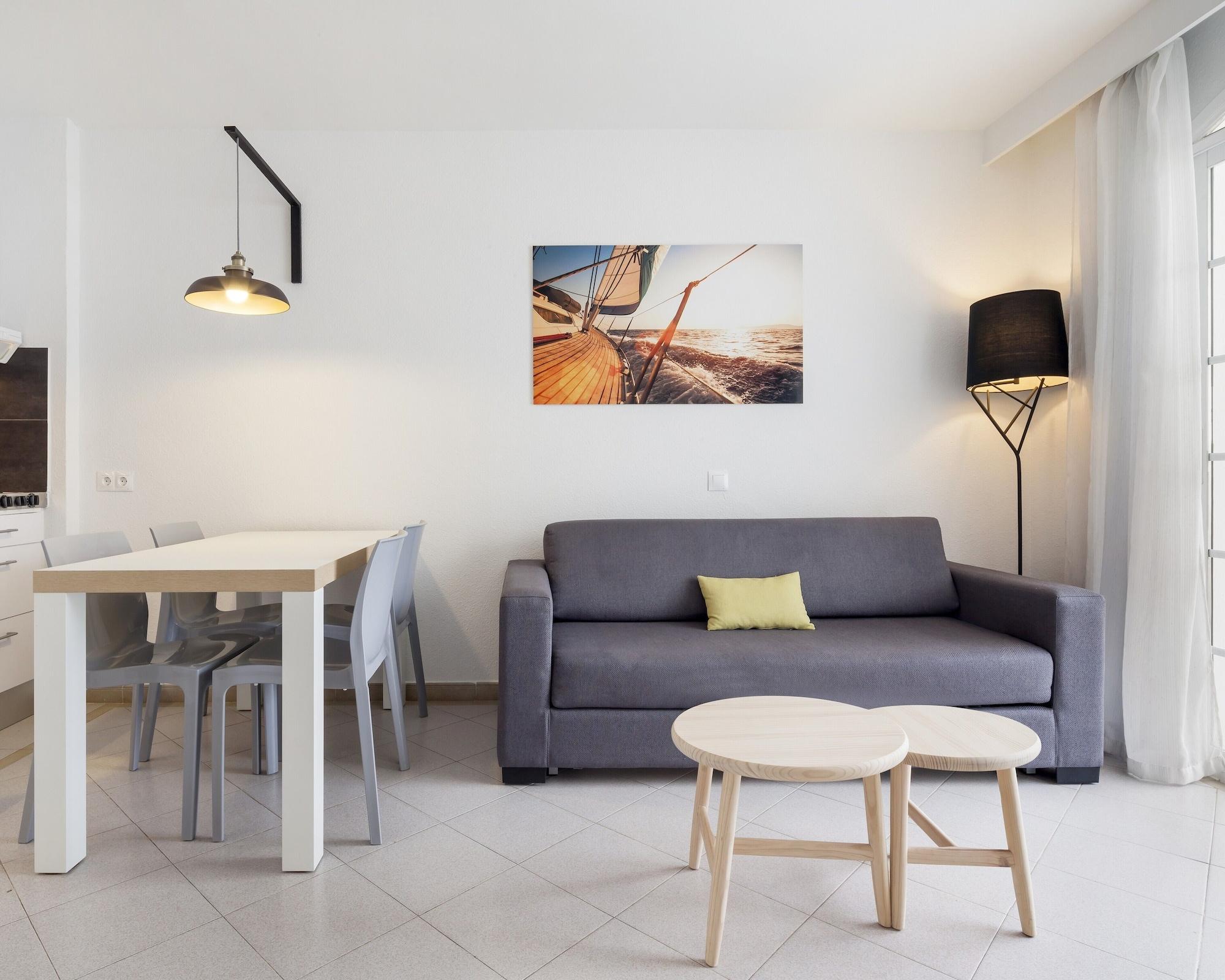 Ilunion Menorca Aparthotel 3*