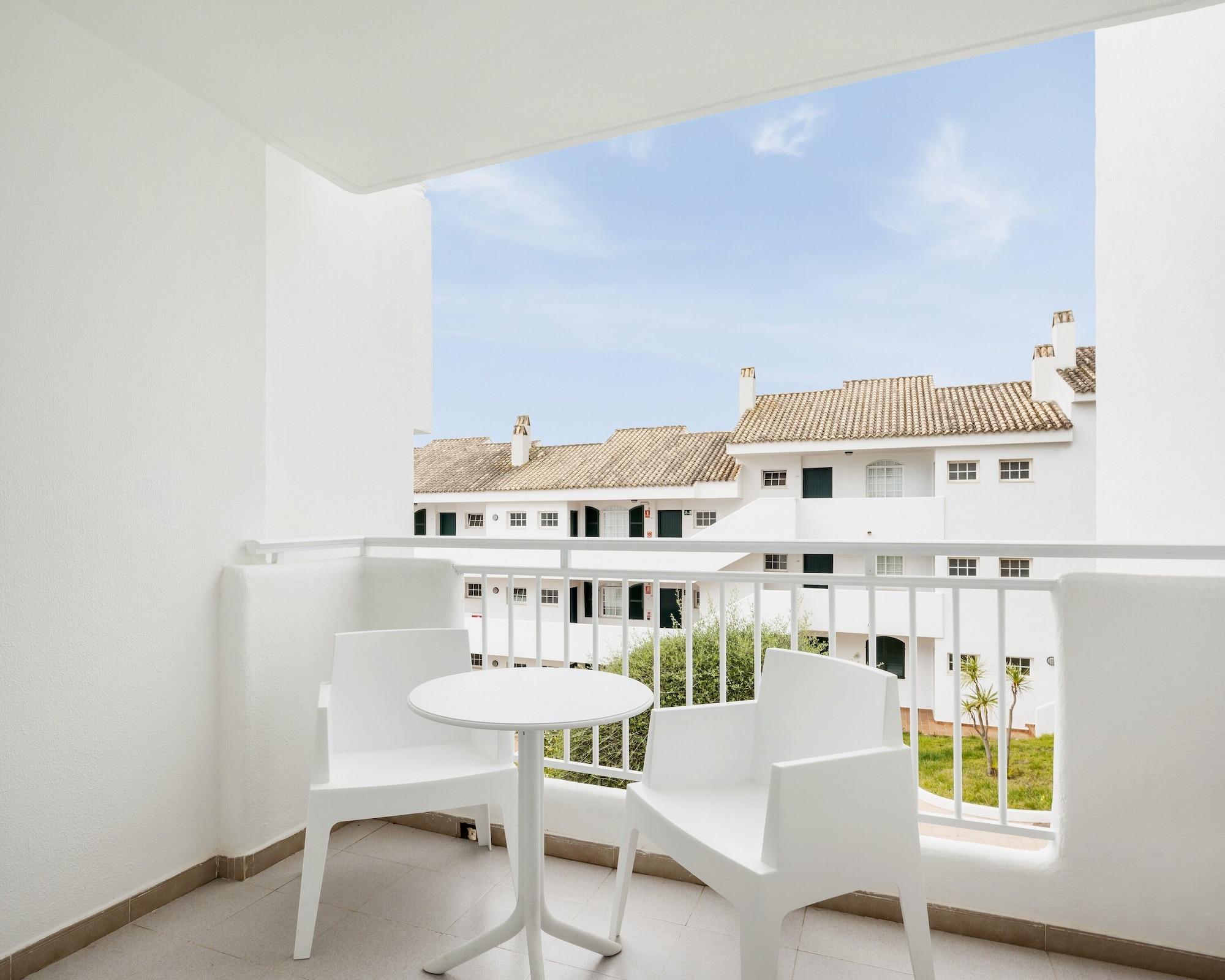 Ilunion Menorca Aparthotel Cala Galdana (Menorca)